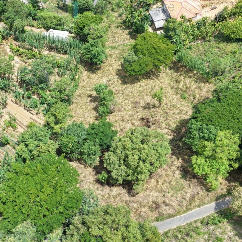 Hillside development plot with views near Beragala